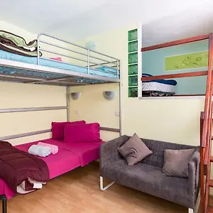 https://holiday-house-esedra.it-romehotels.com