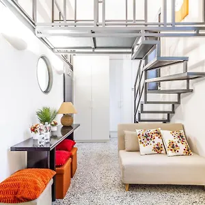 https://domusmi-benedetto-32.italymilanhotels.net